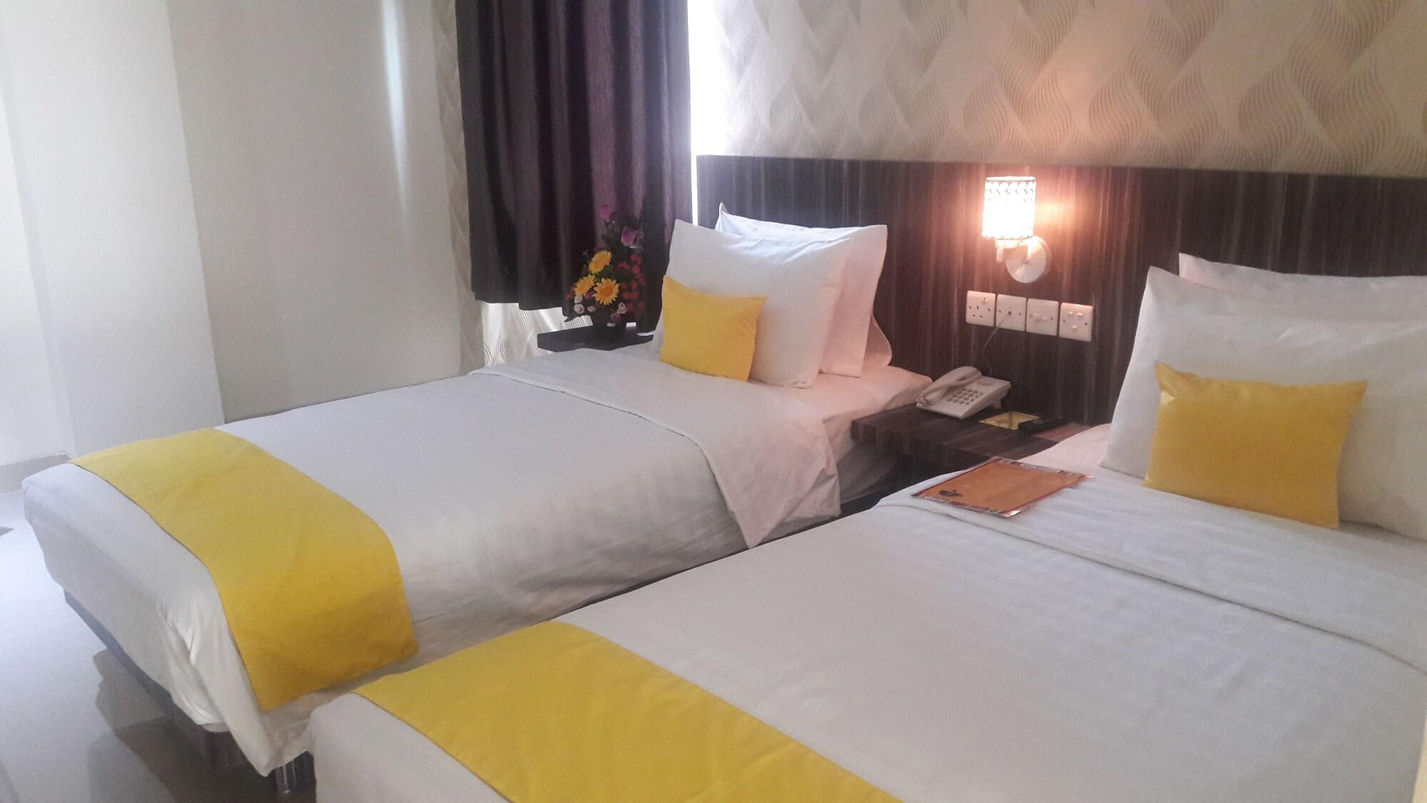 Kaliban Hotel Batam Екстериор снимка